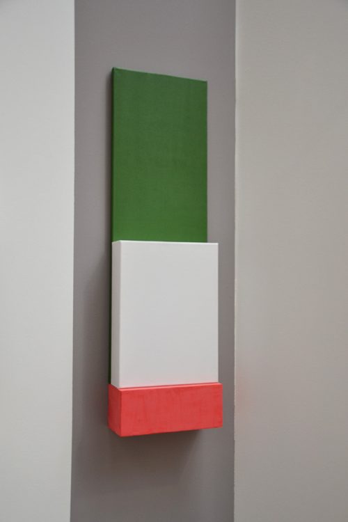 3 éléments vert, blanc et rouge/rose, acrylique sur toile, bois enduit